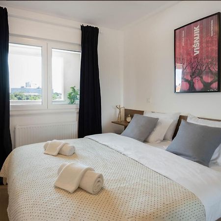 Stylish 2Bdr Apartment- Free Garage 萨格勒布 外观 照片