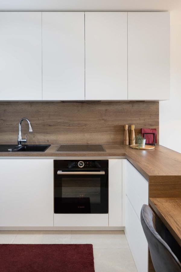 Stylish 2Bdr Apartment- Free Garage 萨格勒布 外观 照片