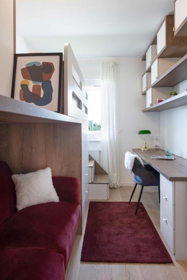 Stylish 2Bdr Apartment- Free Garage 萨格勒布 外观 照片