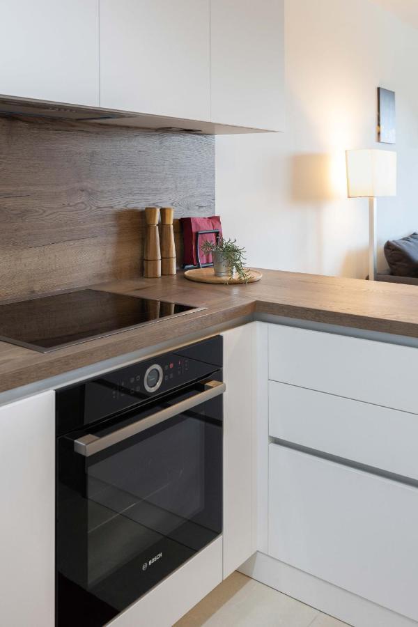 Stylish 2Bdr Apartment- Free Garage 萨格勒布 外观 照片
