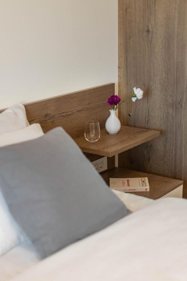 Stylish 2Bdr Apartment- Free Garage 萨格勒布 外观 照片